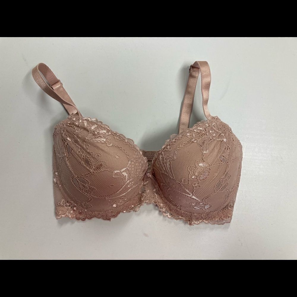 Lacy Tan Bra, Size 36D - Picture 12 of 12
